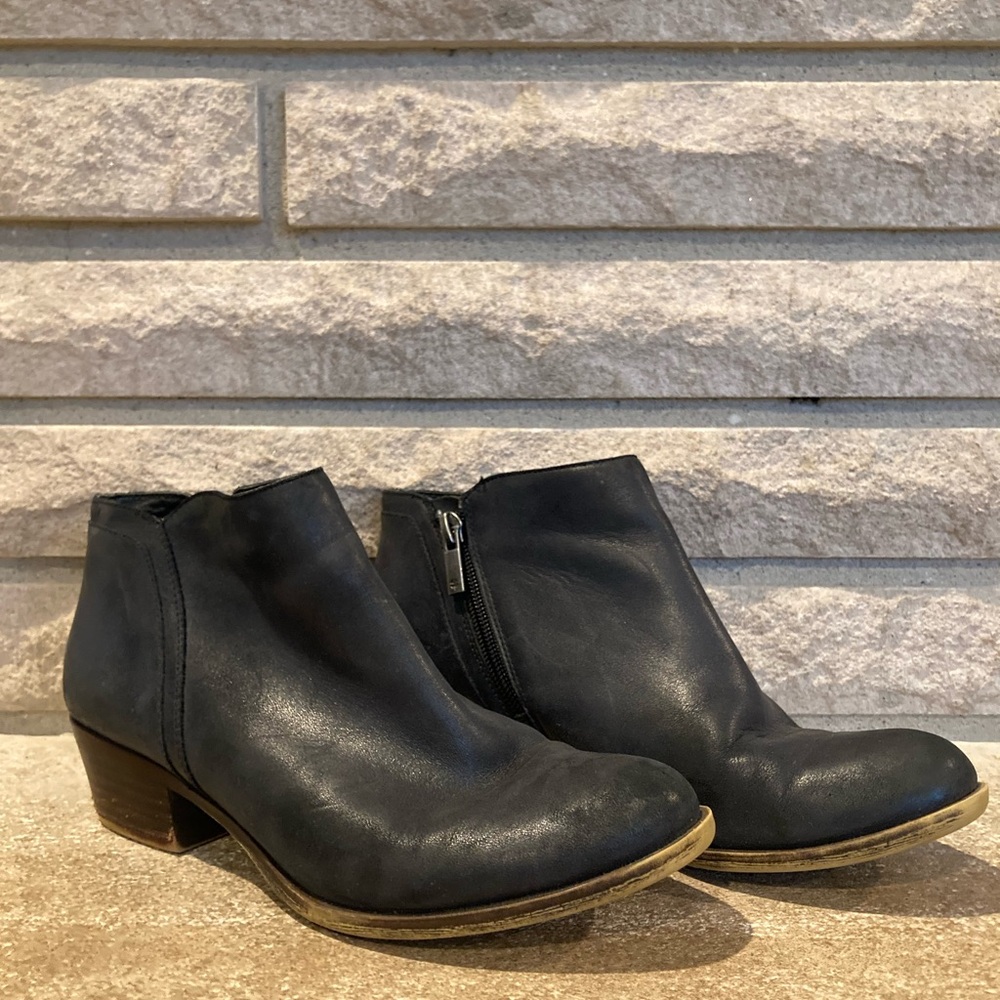 Lucky Brand Black Leather Ankle Zip Boots